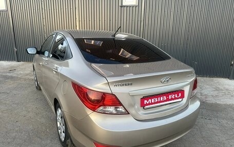 Hyundai Solaris II рестайлинг, 2011 год, 399 000 рублей, 3 фотография
