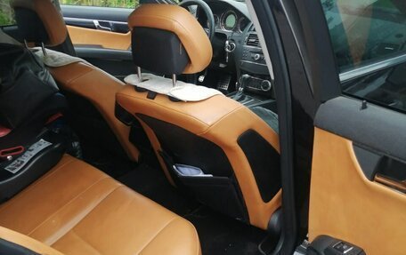 Mercedes-Benz C-Класс, 2008 год, 550 000 рублей, 3 фотография