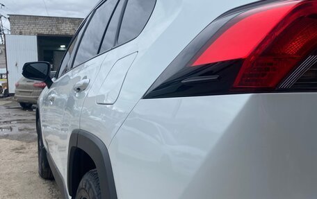 Toyota RAV4, 2021 год, 3 650 000 рублей, 6 фотография