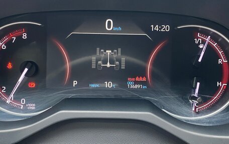 Toyota RAV4, 2021 год, 3 650 000 рублей, 19 фотография