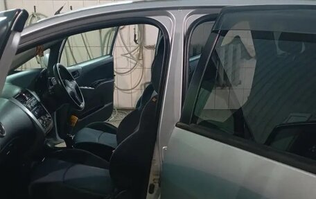 Mitsubishi Colt VI рестайлинг, 2004 год, 600 000 рублей, 2 фотография