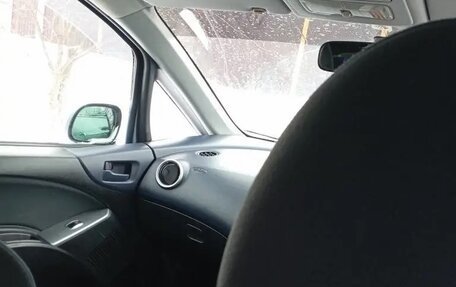 Mitsubishi Colt VI рестайлинг, 2004 год, 600 000 рублей, 12 фотография