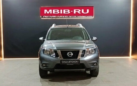 Nissan Terrano III, 2017 год, 1 599 000 рублей, 6 фотография