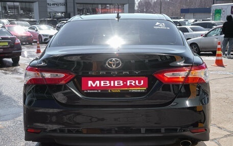 Toyota Camry, 2018 год, 2 398 000 рублей, 8 фотография