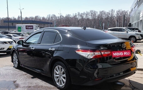 Toyota Camry, 2018 год, 2 398 000 рублей, 9 фотография