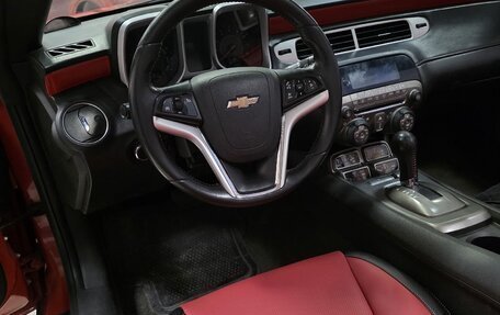 Chevrolet Camaro IV, 2011 год, 2 300 000 рублей, 13 фотография