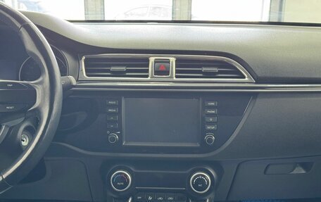 KIA Rio IV, 2018 год, 1 399 000 рублей, 13 фотография