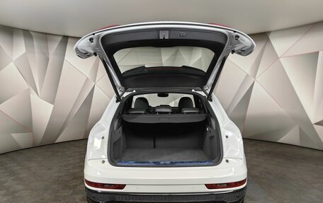 Audi Q3, 2017 год, 2 395 000 рублей, 11 фотография