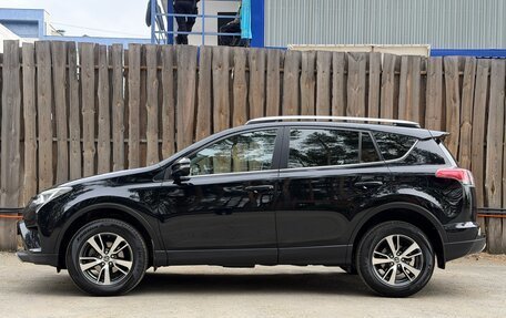 Toyota RAV4, 2017 год, 2 700 000 рублей, 2 фотография