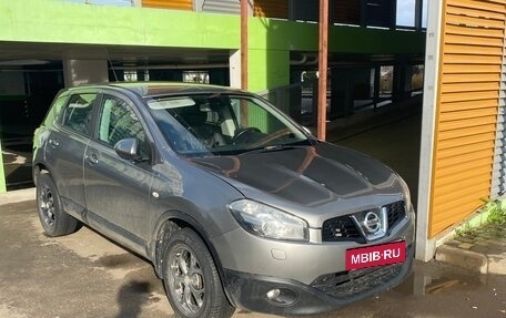 Nissan Qashqai, 2010 год, 835 000 рублей, 2 фотография