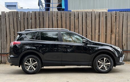 Toyota RAV4, 2017 год, 2 700 000 рублей, 13 фотография