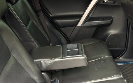 Toyota RAV4, 2017 год, 2 700 000 рублей, 38 фотография