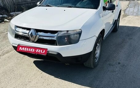Renault Duster I рестайлинг, 2015 год, 700 000 рублей, 2 фотография
