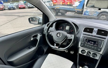 Volkswagen Polo VI (EU Market), 2016 год, 960 000 рублей, 11 фотография