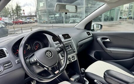 Volkswagen Polo VI (EU Market), 2016 год, 960 000 рублей, 13 фотография
