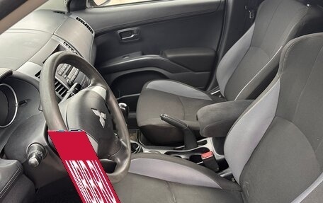 Mitsubishi Outlander III рестайлинг 3, 2011 год, 950 000 рублей, 7 фотография