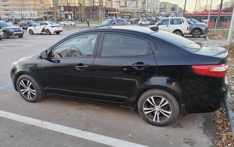 KIA Rio III рестайлинг, 2013 год, 630 000 рублей, 1 фотография