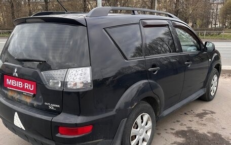 Mitsubishi Outlander III рестайлинг 3, 2011 год, 950 000 рублей, 4 фотография