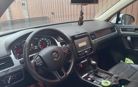 Volkswagen Touareg III, 2014 год, 2 800 000 рублей, 3 фотография