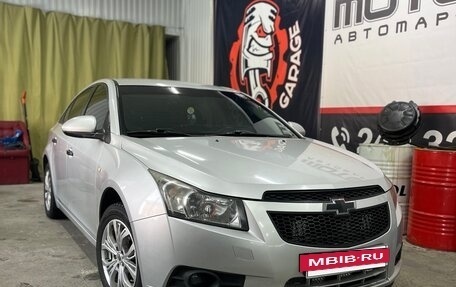 Chevrolet Cruze II, 2011 год, 830 000 рублей, 13 фотография
