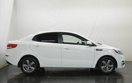 KIA Rio III рестайлинг, 2017 год, 582 000 рублей, 4 фотография