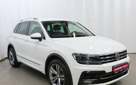 Volkswagen Tiguan II, 2019 год, 2 649 000 рублей, 3 фотография