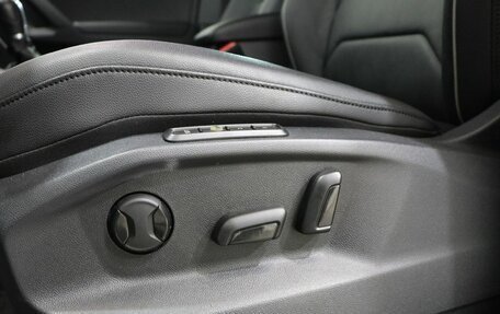 Volkswagen Tiguan II, 2019 год, 2 649 000 рублей, 11 фотография