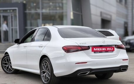 Mercedes-Benz E-Класс, 2021 год, 4 900 000 рублей, 8 фотография