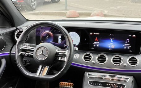 Mercedes-Benz E-Класс, 2021 год, 4 900 000 рублей, 20 фотография