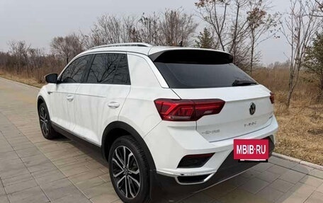 Volkswagen T-Roc I, 2021 год, 1 650 000 рублей, 4 фотография