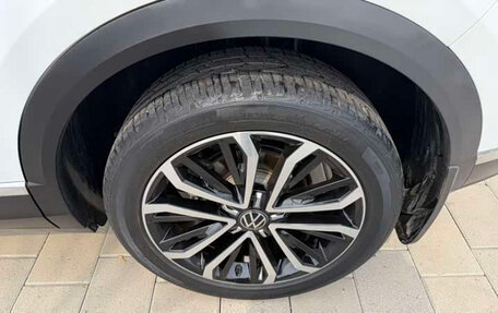 Volkswagen T-Roc I, 2021 год, 1 650 000 рублей, 19 фотография