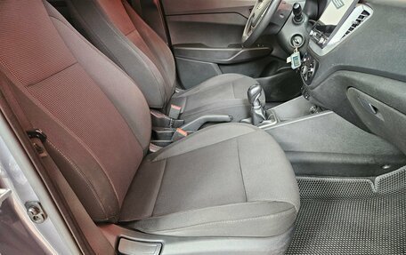 Hyundai Solaris II рестайлинг, 2017 год, 875 000 рублей, 12 фотография