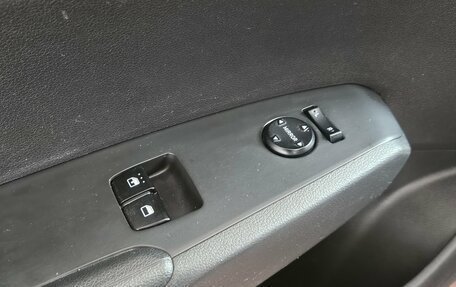 Hyundai Solaris II рестайлинг, 2017 год, 875 000 рублей, 16 фотография