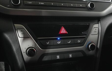 Hyundai Elantra VI рестайлинг, 2018 год, 1 150 000 рублей, 10 фотография