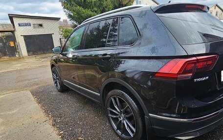 Volkswagen Tiguan II, 2017 год, 2 370 000 рублей, 5 фотография