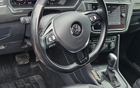 Volkswagen Tiguan II, 2017 год, 2 370 000 рублей, 13 фотография