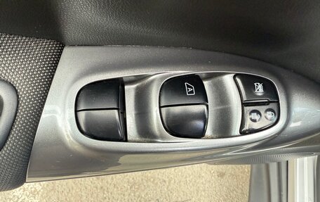 Nissan Juke II, 2011 год, 820 000 рублей, 12 фотография