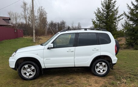Chevrolet Niva I рестайлинг, 2012 год, 900 000 рублей, 3 фотография