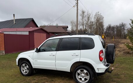 Chevrolet Niva I рестайлинг, 2012 год, 900 000 рублей, 5 фотография