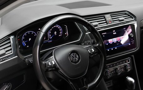 Volkswagen Tiguan II, 2019 год, 2 999 000 рублей, 8 фотография