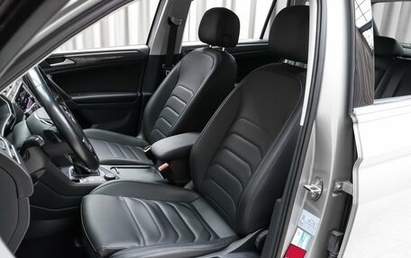 Volkswagen Tiguan II, 2019 год, 2 999 000 рублей, 9 фотография