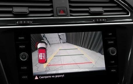 Volkswagen Tiguan II, 2019 год, 2 999 000 рублей, 13 фотография