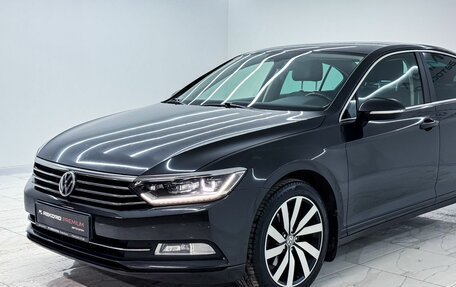 Volkswagen Passat B8 рестайлинг, 2019 год, 1 990 000 рублей, 2 фотография