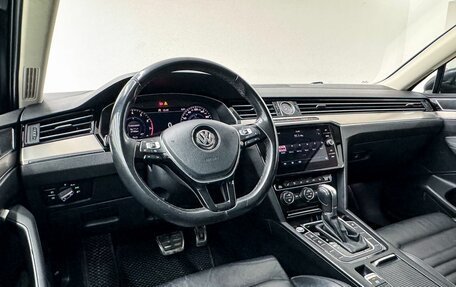 Volkswagen Passat B8 рестайлинг, 2019 год, 1 990 000 рублей, 7 фотография