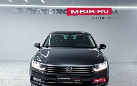 Volkswagen Passat B8 рестайлинг, 2019 год, 1 990 000 рублей, 4 фотография