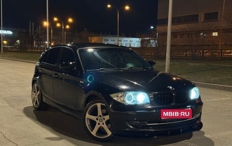 BMW 1 серия, 2007 год, 800 000 рублей, 1 фотография