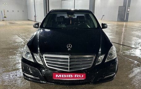 Mercedes-Benz E-Класс, 2011 год, 1 300 000 рублей, 1 фотография