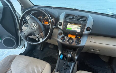 Toyota RAV4, 2011 год, 1 750 000 рублей, 5 фотография
