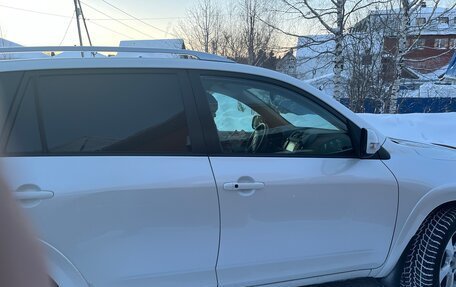 Toyota RAV4, 2011 год, 1 750 000 рублей, 4 фотография