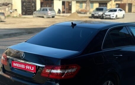 Mercedes-Benz E-Класс, 2011 год, 1 300 000 рублей, 5 фотография